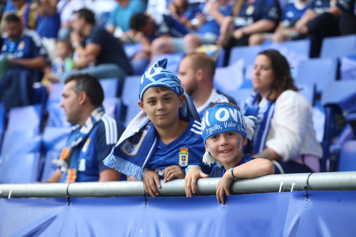 ¿Estuviste viendo el Oviedo - Sporting en el Tartiere? ¡Búscate en las fotos!