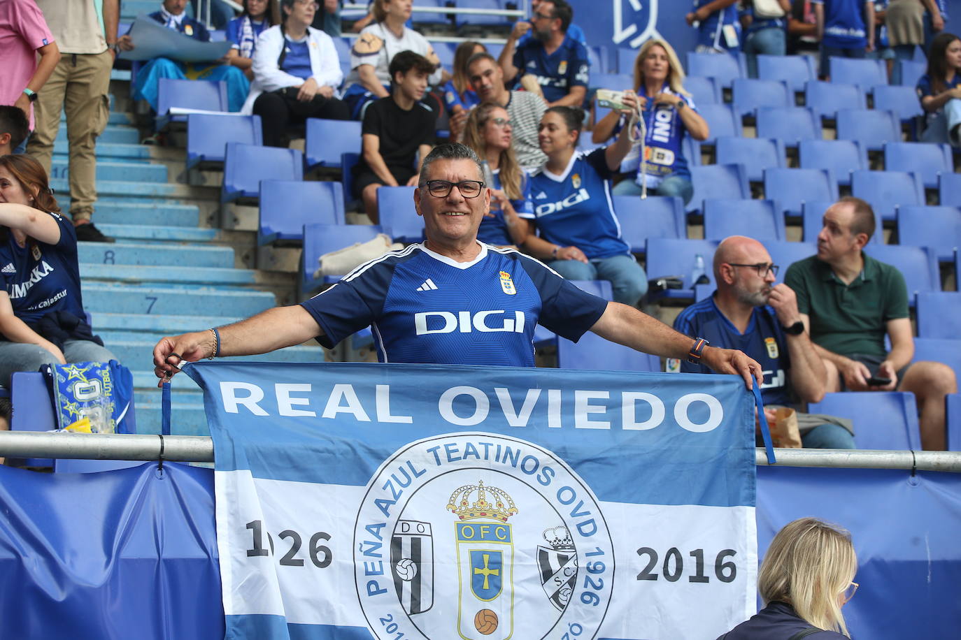 ¿Estuviste viendo el Oviedo - Sporting en el Tartiere? ¡Búscate en las fotos!