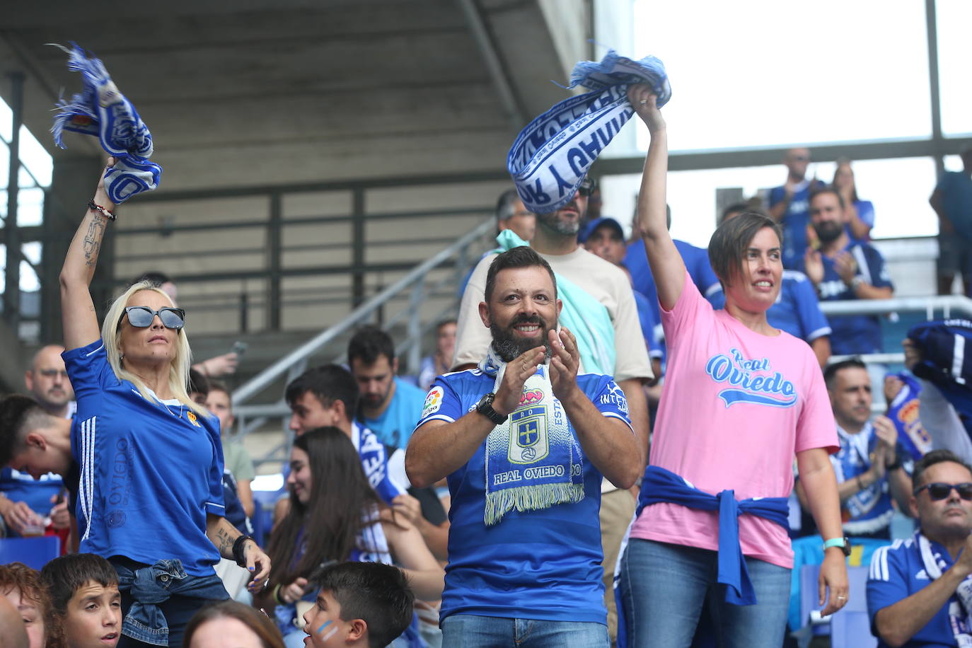 ¿Estuviste viendo el Oviedo - Sporting en el Tartiere? ¡Búscate en las fotos!