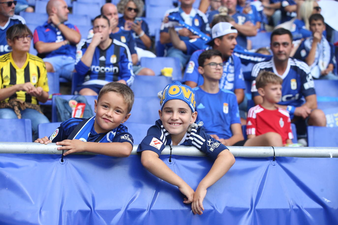 ¿Estuviste viendo el Oviedo - Sporting en el Tartiere? ¡Búscate en las fotos!