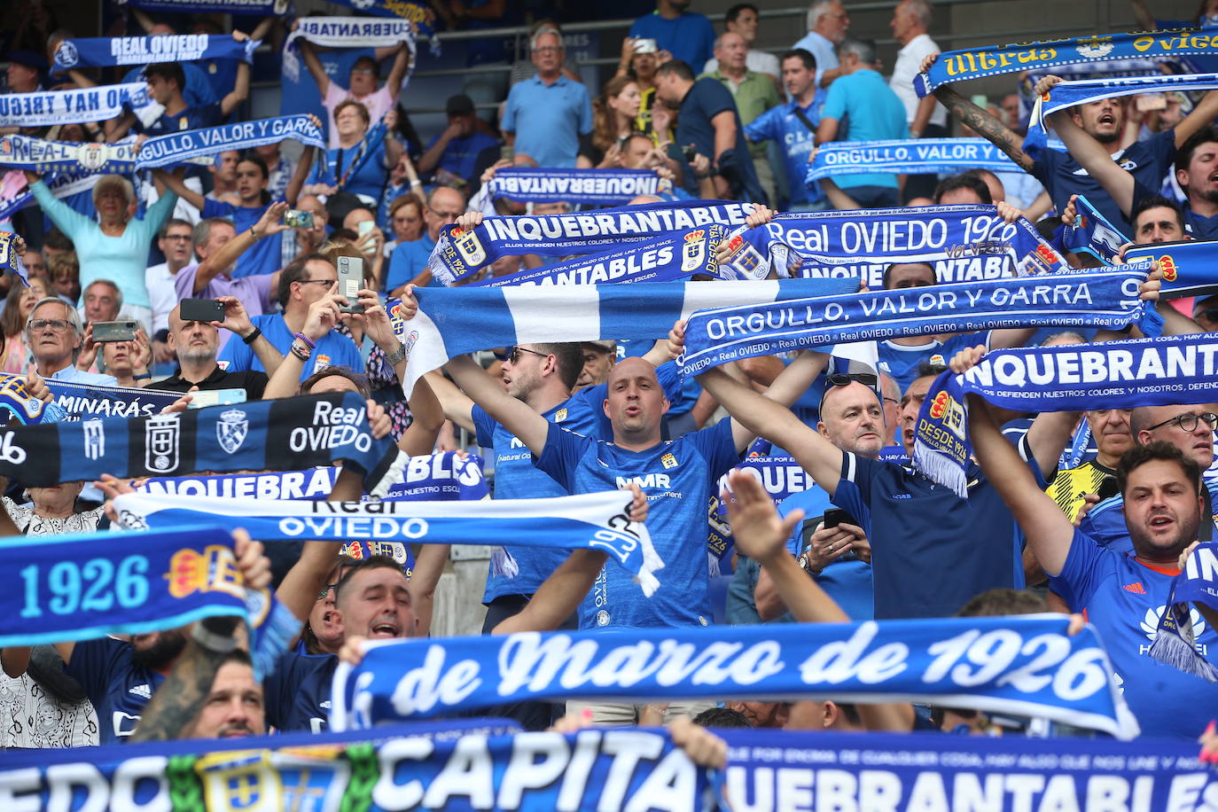 ¿Estuviste viendo el Oviedo - Sporting en el Tartiere? ¡Búscate en las fotos!