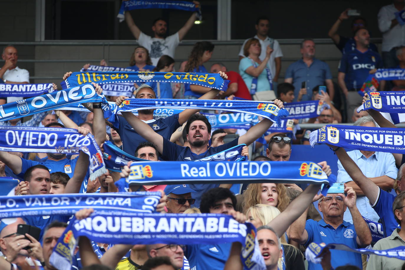 ¿Estuviste viendo el Oviedo - Sporting en el Tartiere? ¡Búscate en las fotos!