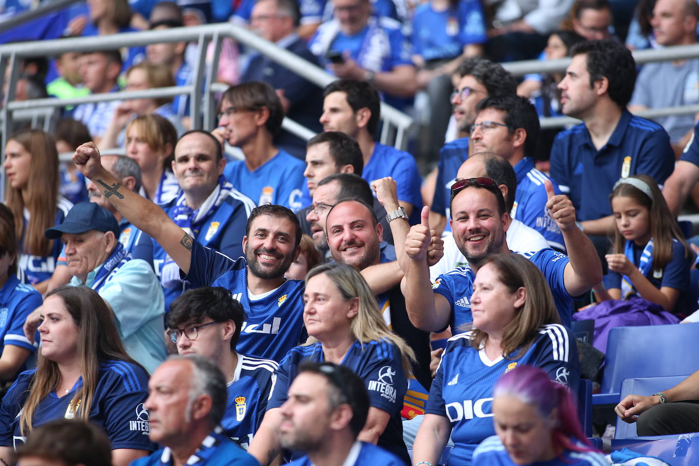 ¿Estuviste viendo el Oviedo - Sporting en el Tartiere? ¡Búscate en las fotos!