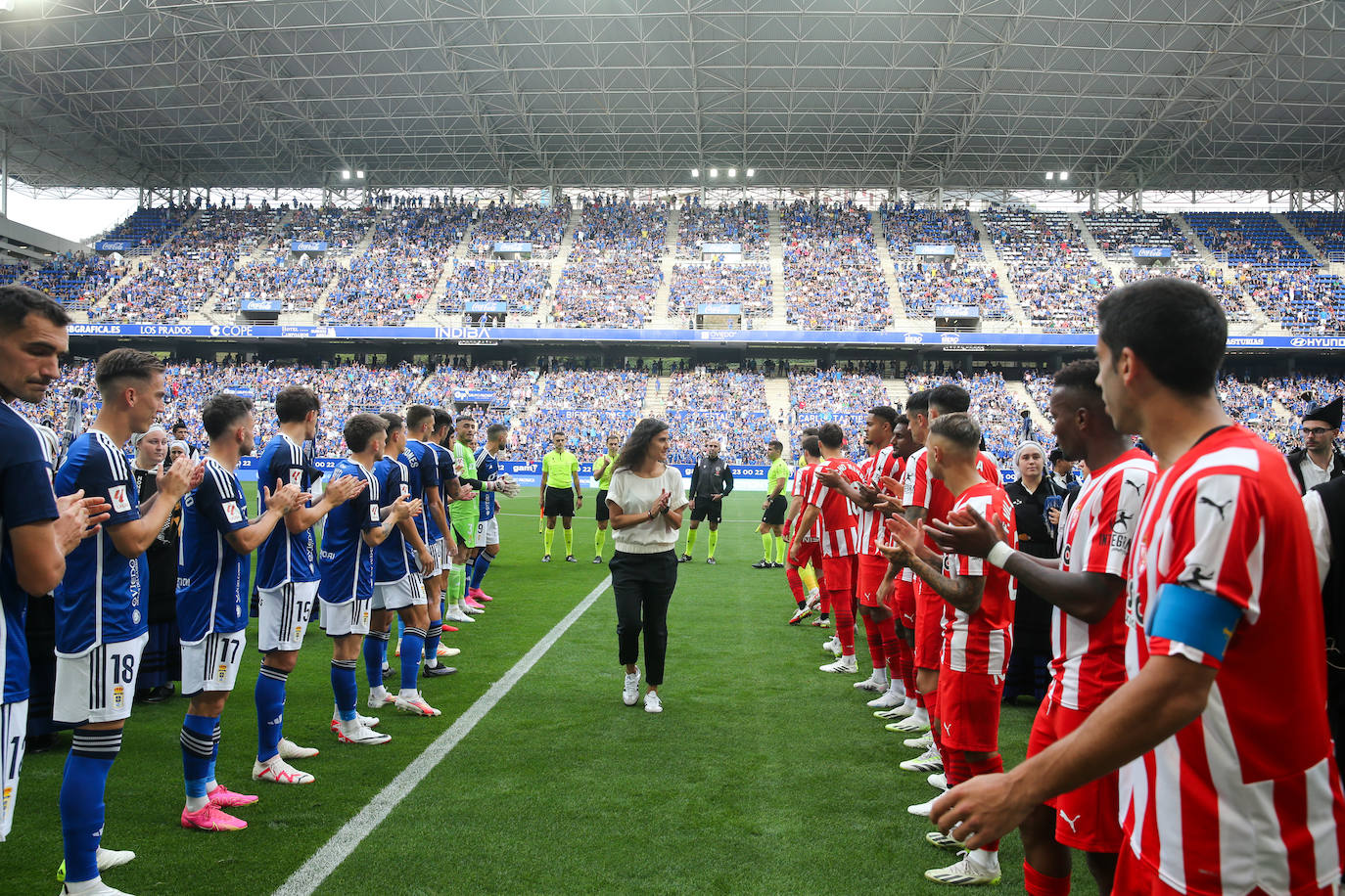 El partido entre el Oviedo y el Sporting, en imágenes