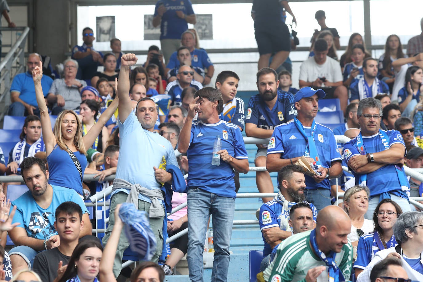 ¿Estuviste viendo el Oviedo - Sporting en el Tartiere? ¡Búscate en las fotos!