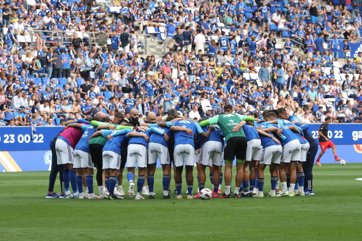 ¿Estuviste viendo el Oviedo - Sporting en el Tartiere? ¡Búscate en las fotos!