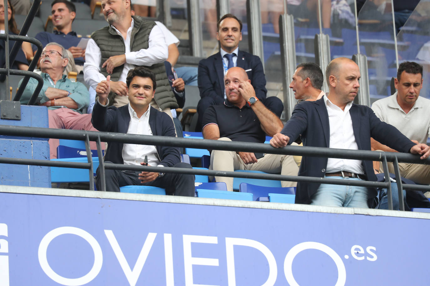 ¿Estuviste viendo el Oviedo - Sporting en el Tartiere? ¡Búscate en las fotos!