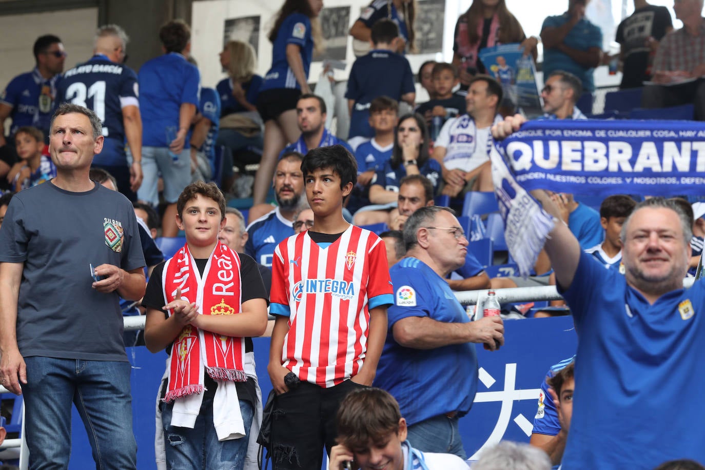 ¿Estuviste viendo el Oviedo - Sporting en el Tartiere? ¡Búscate en las fotos!