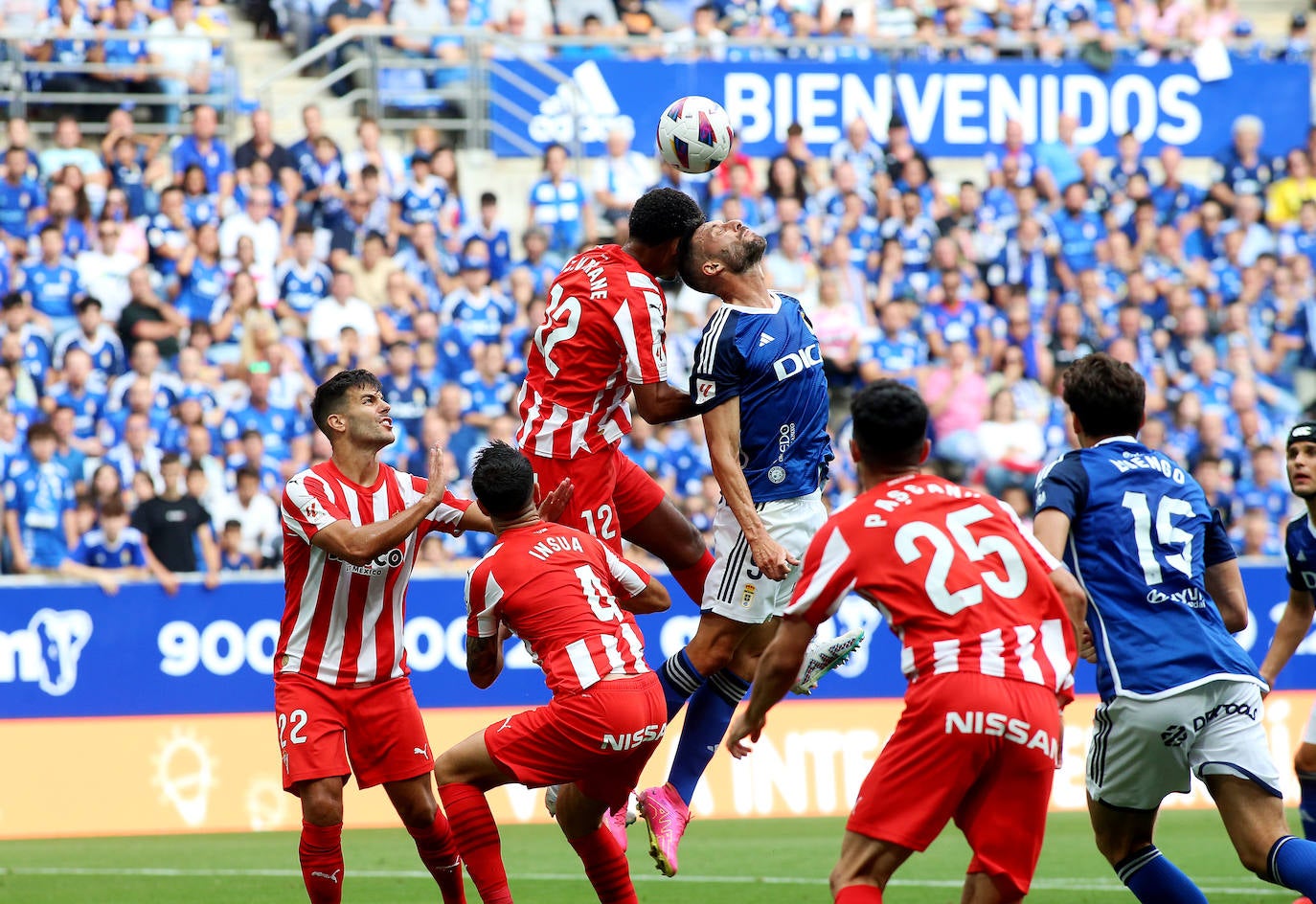 El partido entre el Oviedo y el Sporting, en imágenes