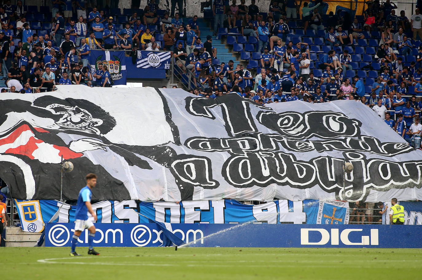 El partido entre el Oviedo y el Sporting, en imágenes