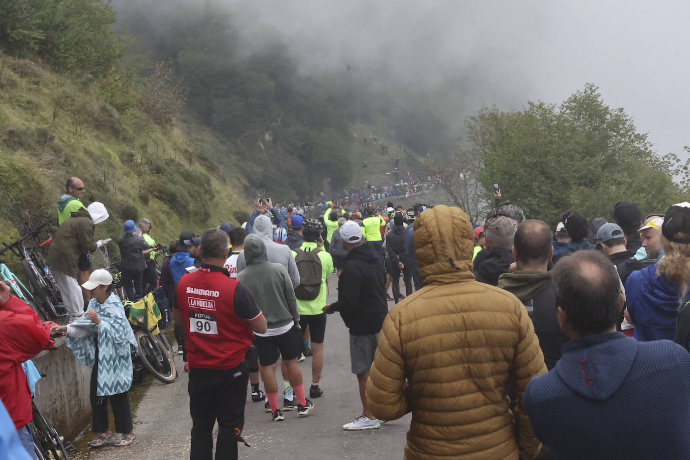 La subida al Angliru, en imágenes