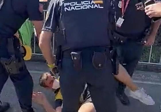 Captura de la publicación de Cristian Alonso en su Instagram. | Vídeo del altercado que se produjo en el Alto de la Cruz de Linares (Asturias)