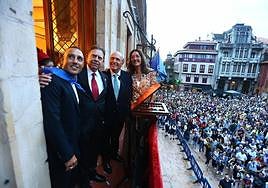 Luis Fernández-Vega anima a los ovetenses a ponerse «las gafas de la felicidad» y disfrutar de San Mateo