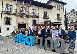 Asistentes a la celebración organizada en Cangas del Narcea.