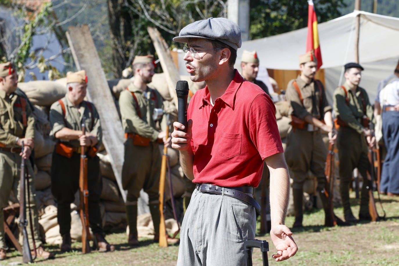 Un viaje a las trincheras para no olvidar la dureza de la Guerra Civil