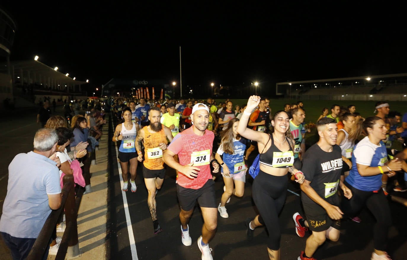 La carrera nocturna de Gijón, en imágenes