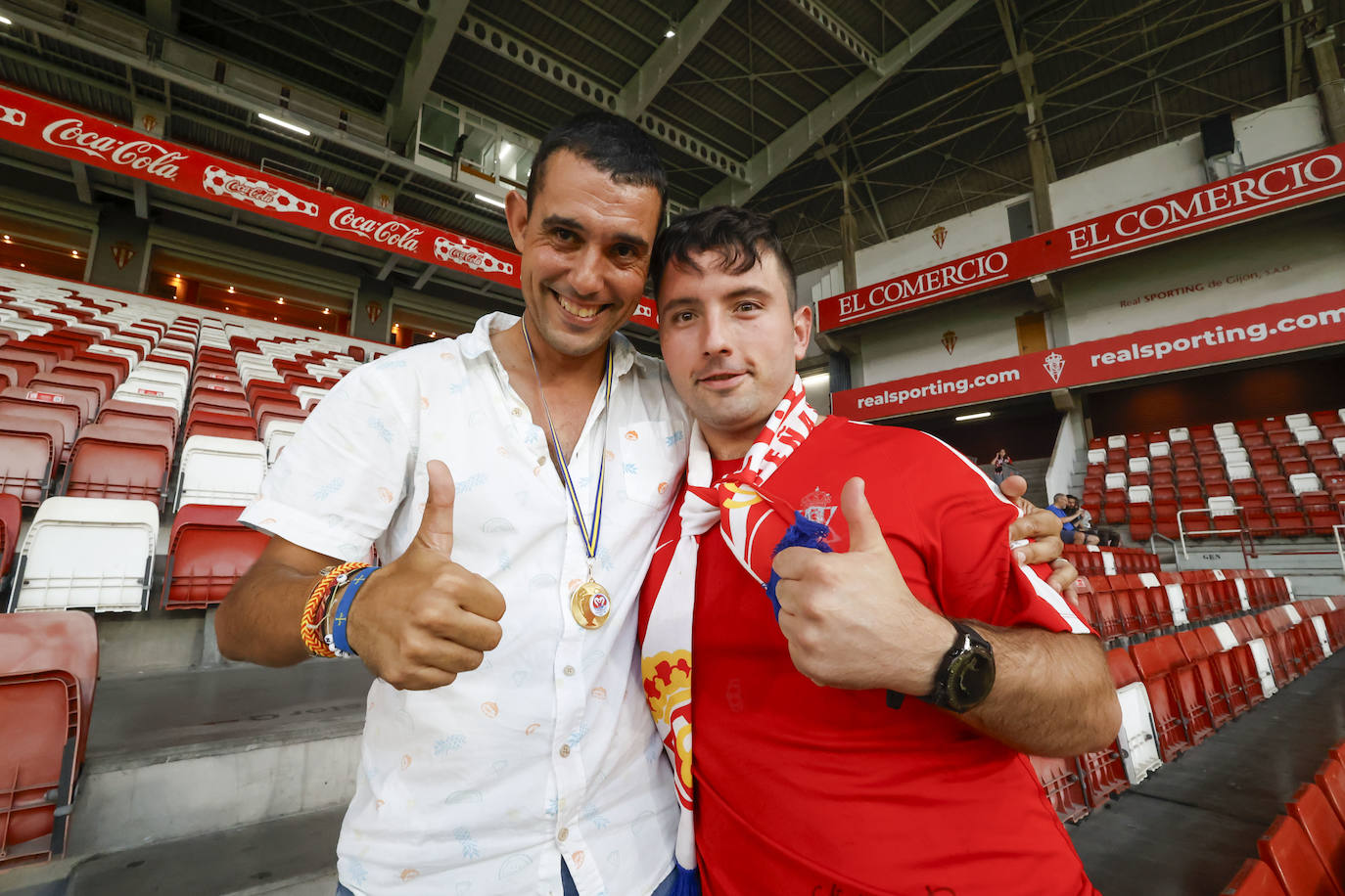 ¿Estuviste en el Sporting - Tenerife en El Molinón? ¡Búscate!