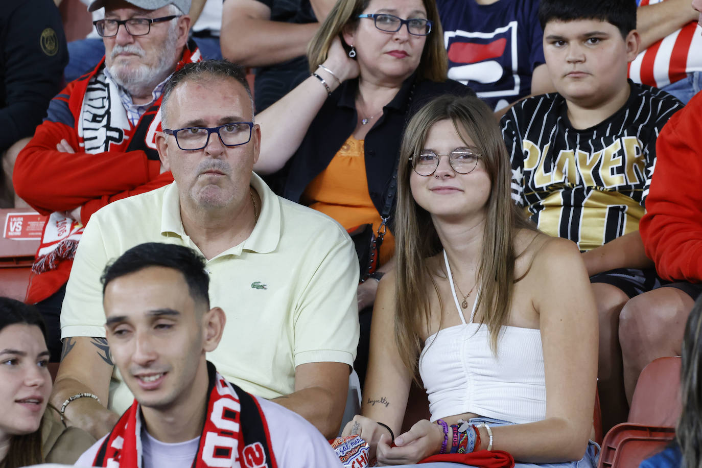 ¿Estuviste en el Sporting - Tenerife en El Molinón? ¡Búscate!