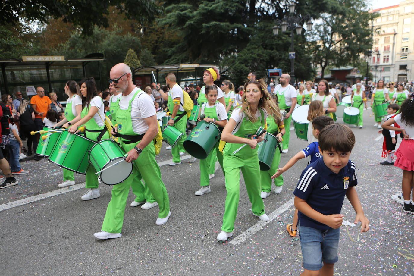 Todas las imágenes del desfile del Día de América en Oviedo