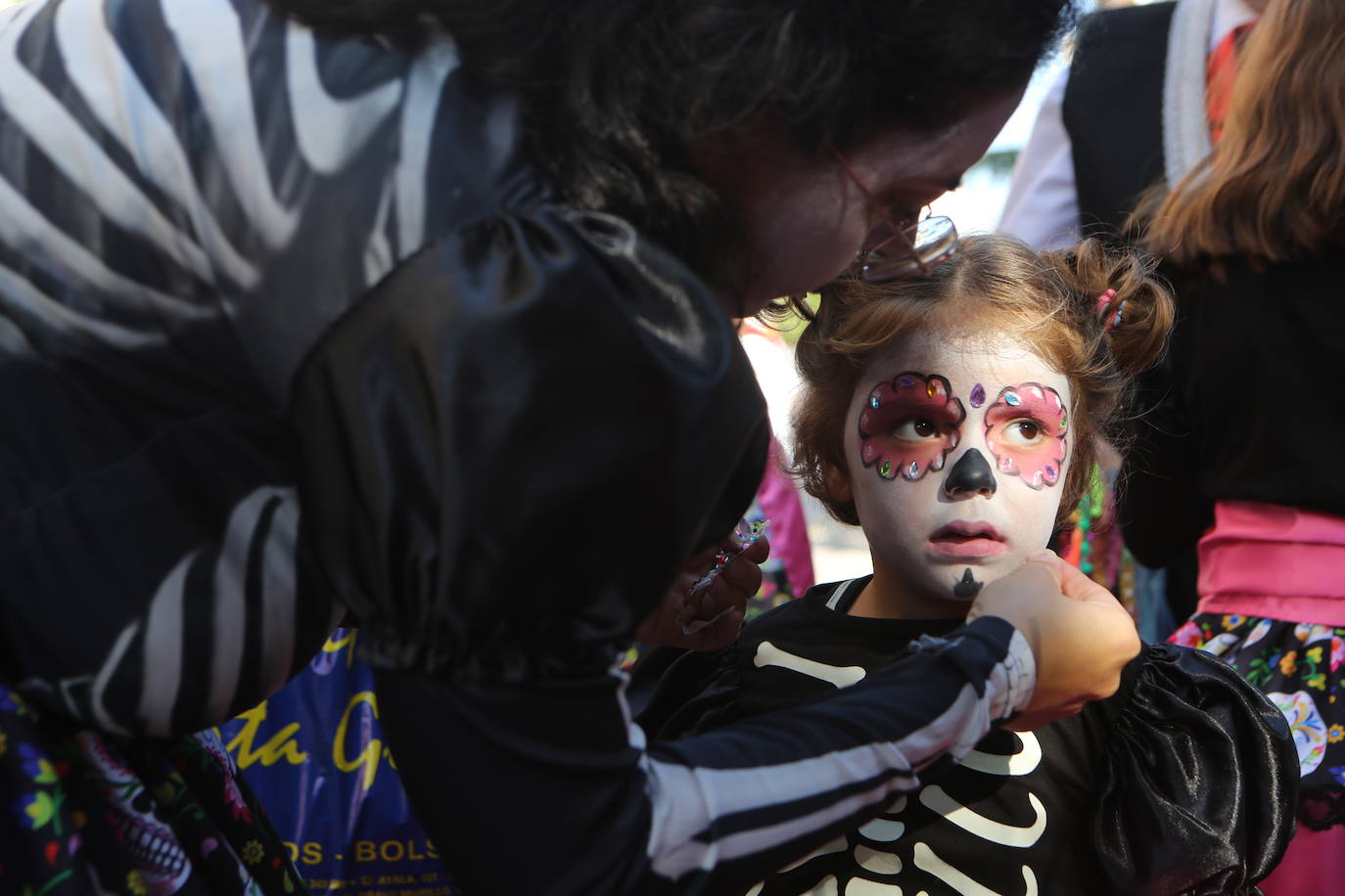 Todas las imágenes del desfile del Día de América en Oviedo