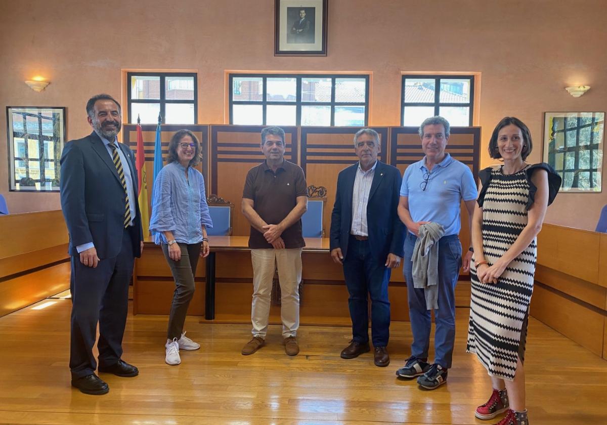 David González, Pilar Sánchez, José Ramón Martín Ardines, Luis Saucedo, Ricardo Leiva y Cintia Ordóñez.