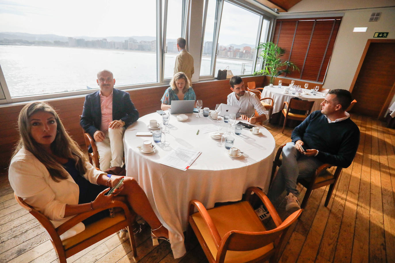 Barbón desgrana los ejes fundamentales de su Gobierno