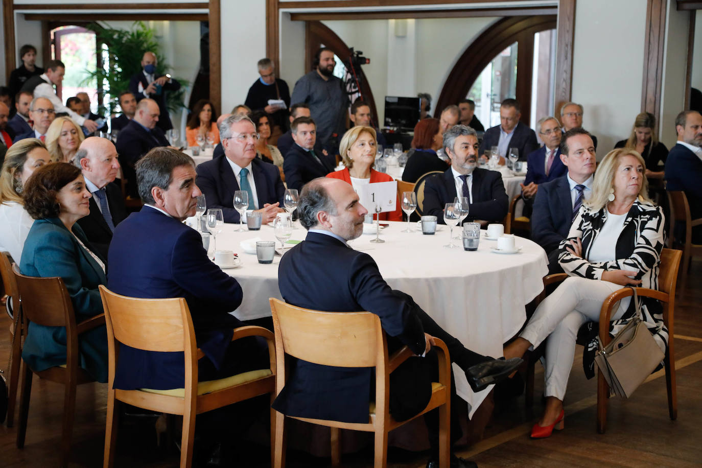 Barbón desgrana los ejes fundamentales de su Gobierno