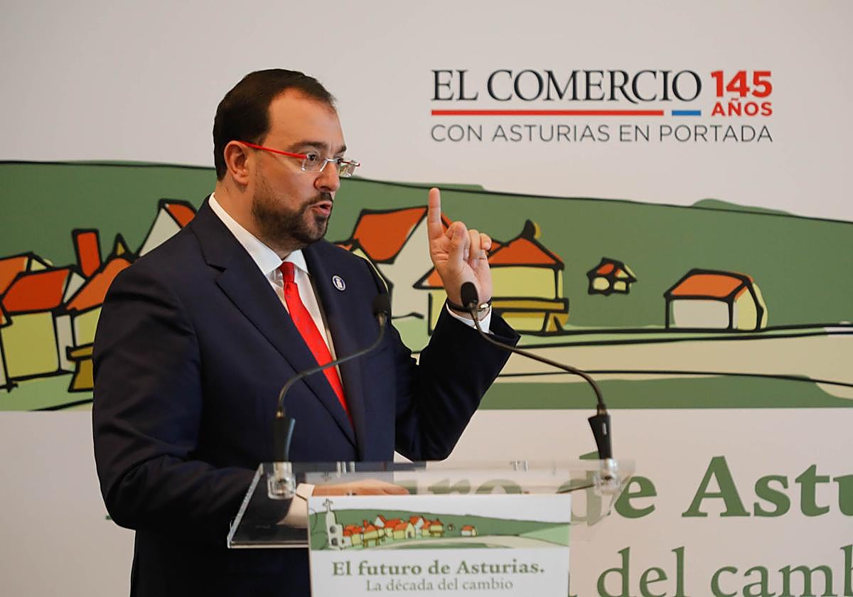 Barbón defiende la integración del ámbito rural en el área metropolitana y la «vía fiscal asturiana»