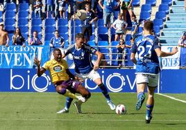 Debacle del Oviedo en un día de estrenos