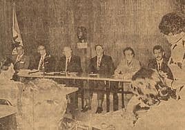 La mesa de ponentes, fotografiada por Vegafer.