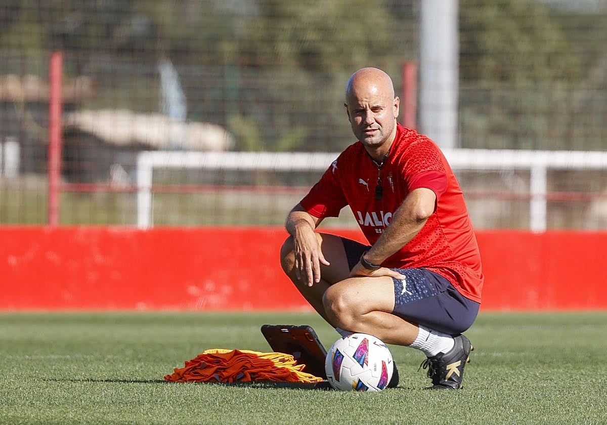 Miguel Ángel Ramírez, durante un entrenamiento en Mareo.