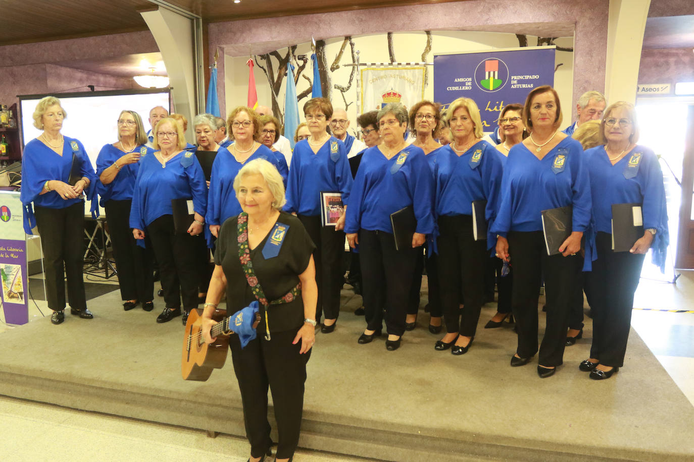 Cudillero celebra la Fiesta Literaria de la Mar