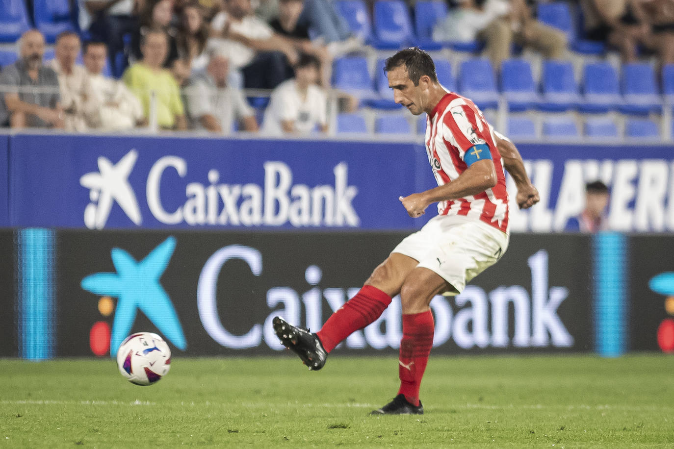 Las mejores imágenes del Huesca - Sporting