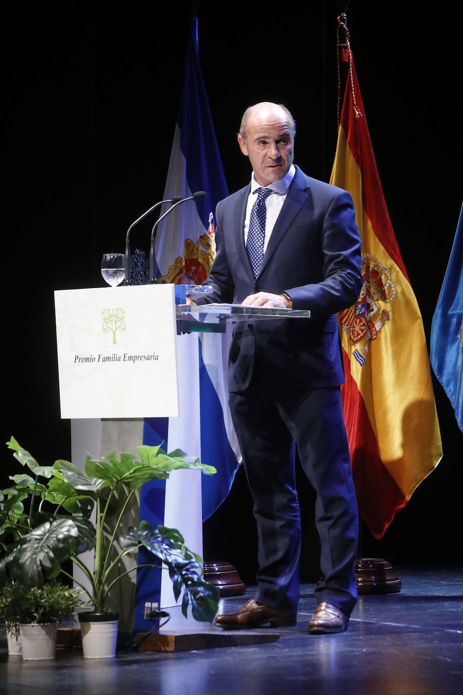 La empresa familiar rinde homenaje a «los cien primeros años de ALSA»