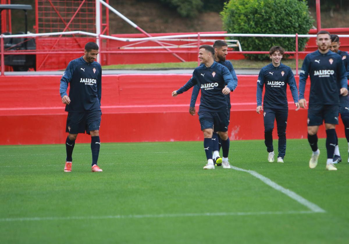 Entrenamiento del Sporting de Gijón (03/10/2023)