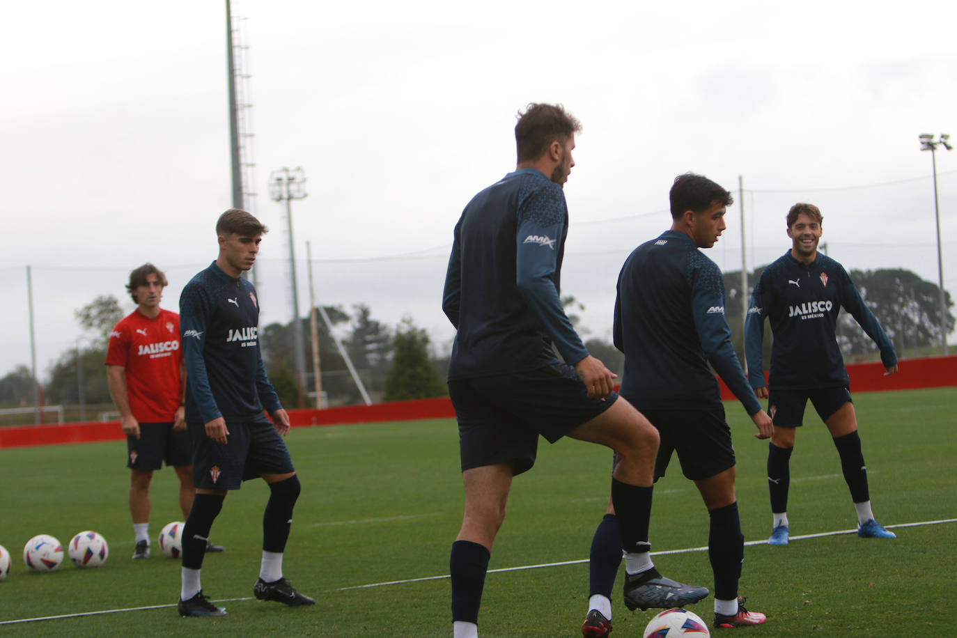 Entrenamiento del Sporting de Gijón (03/10/2023)