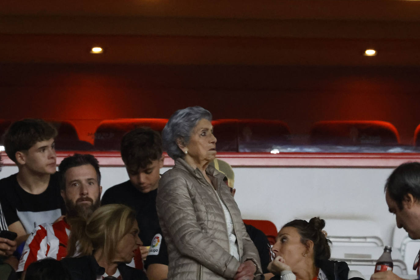 ¿Estuviste en el Sporting - Elche? ¡Búscate!