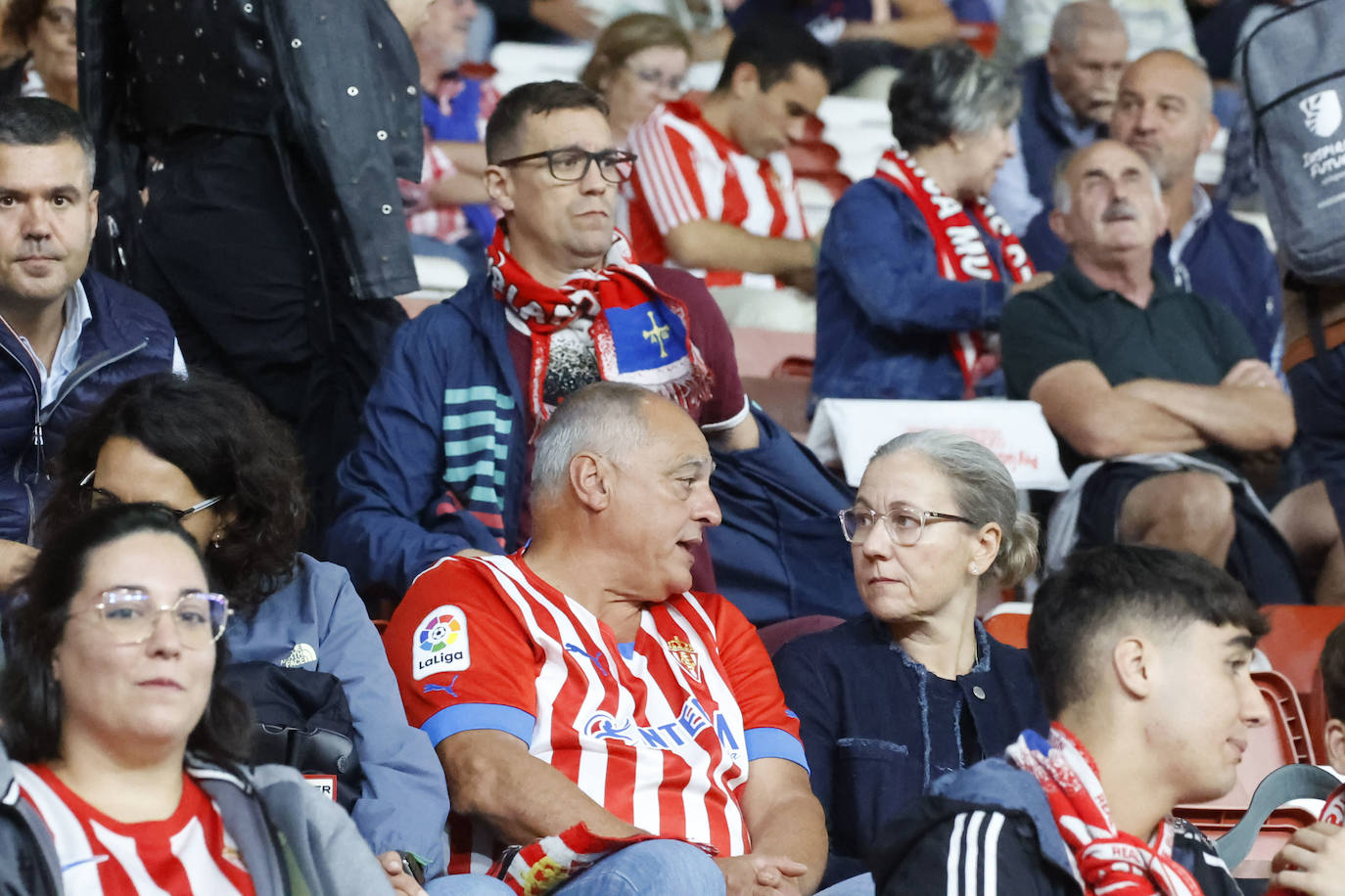 ¿Estuviste en el Sporting - Elche? ¡Búscate!