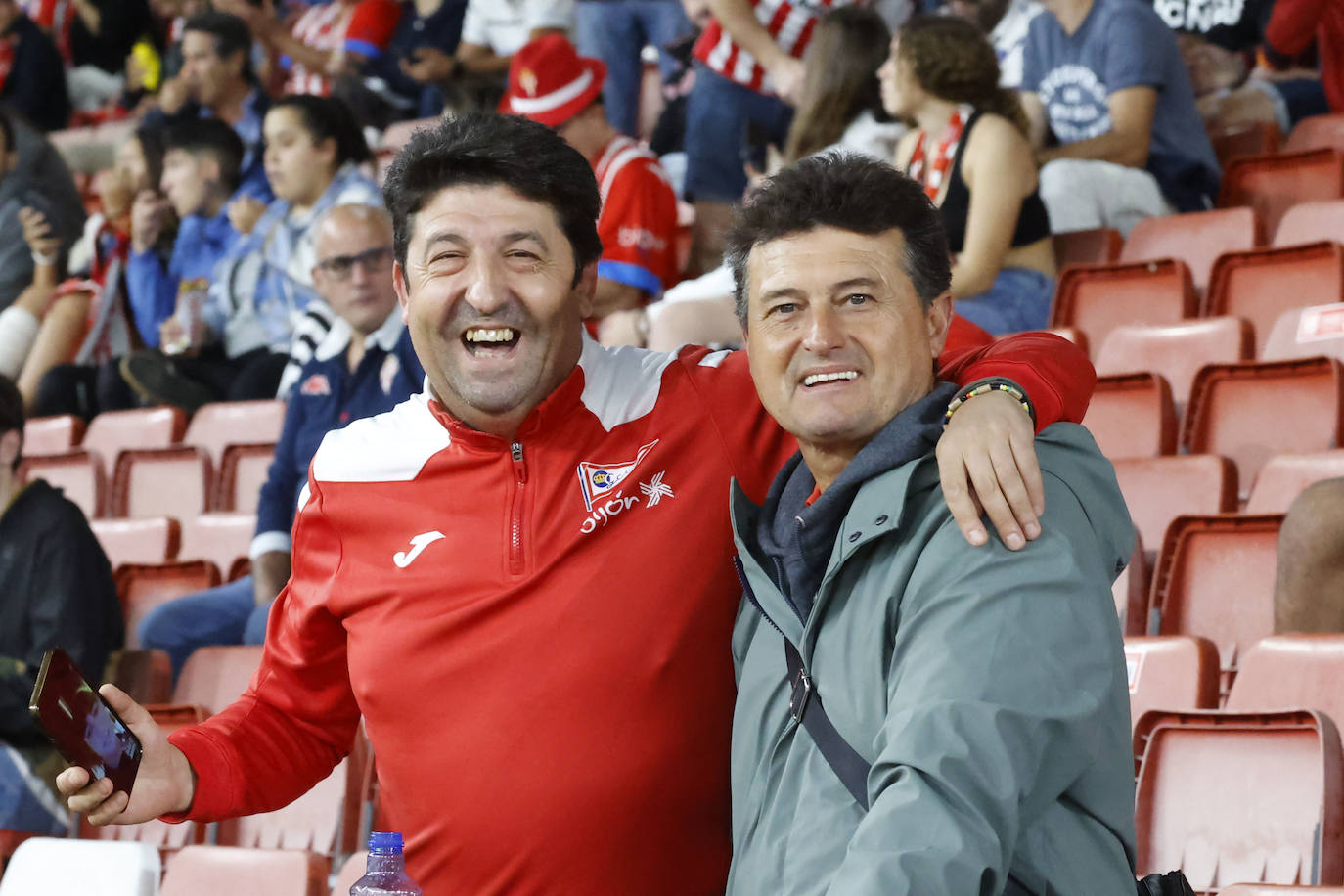 ¿Estuviste en el Sporting - Elche? ¡Búscate!