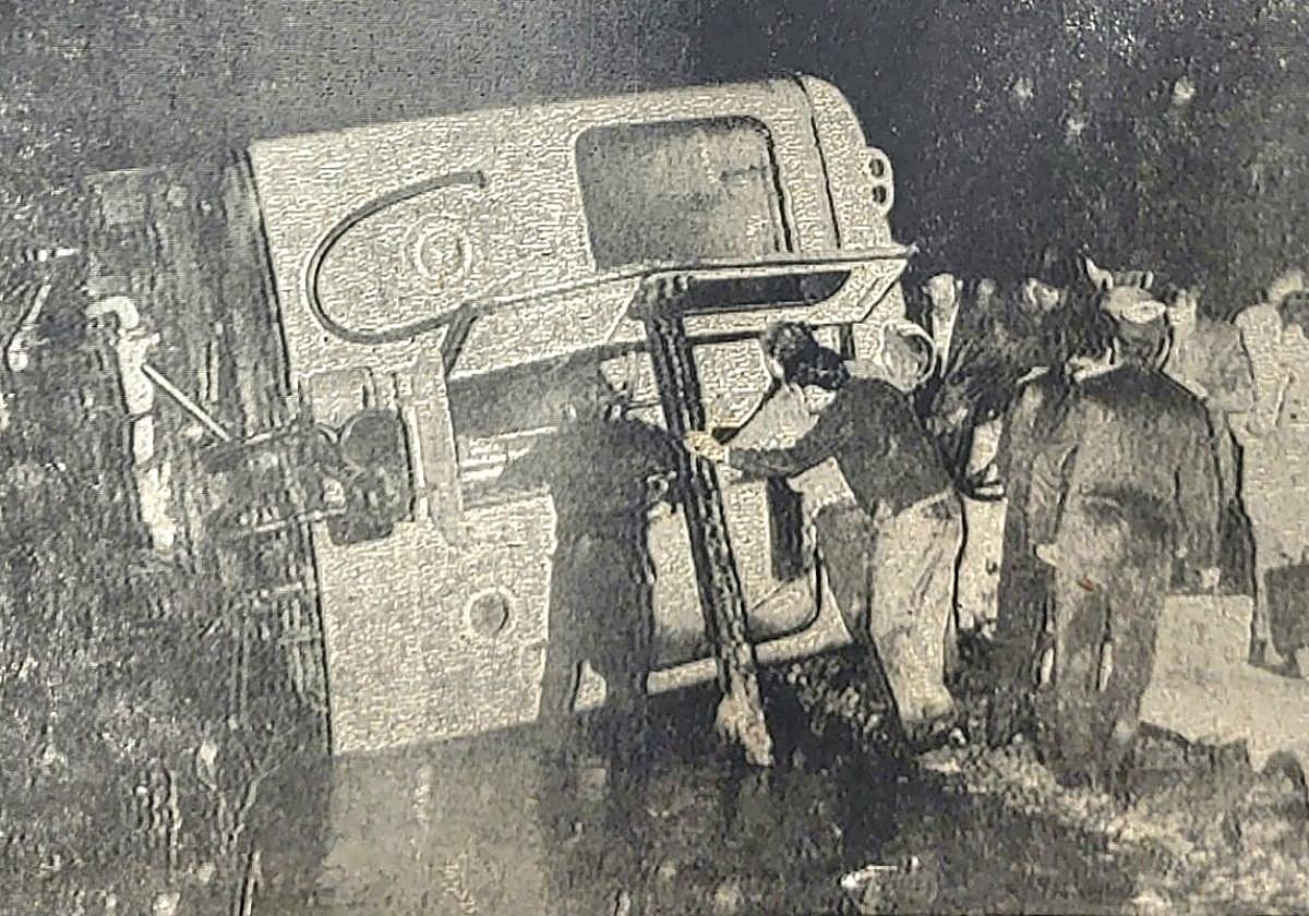 Vecinos y agentes del orden público acudieron a auxiliar a los heridos.