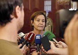La alcaldesa Carmen Moriyón, ayer, en el salón de Recepciones del Ayuntamiento.