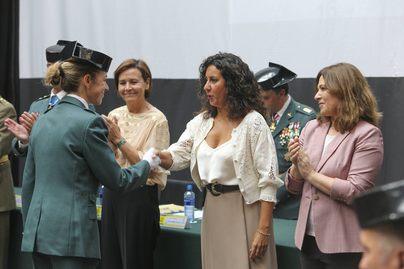 Honores y reconocimientos en Gijón por la patrona de la Guardia Civil