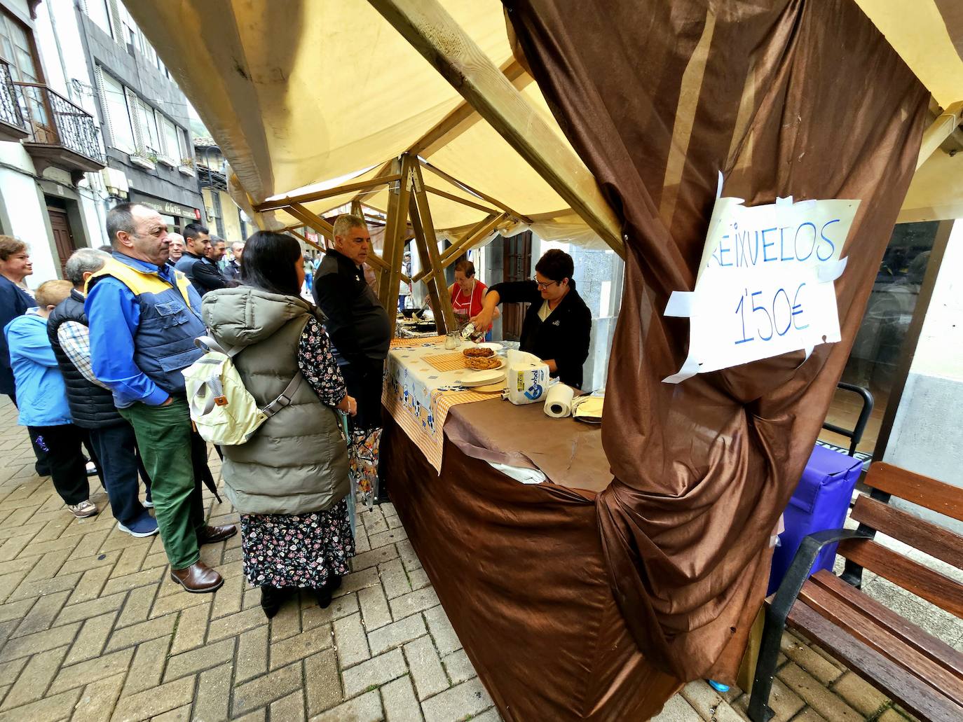 Cangas del Narcea celebra su vendimia a lo grande