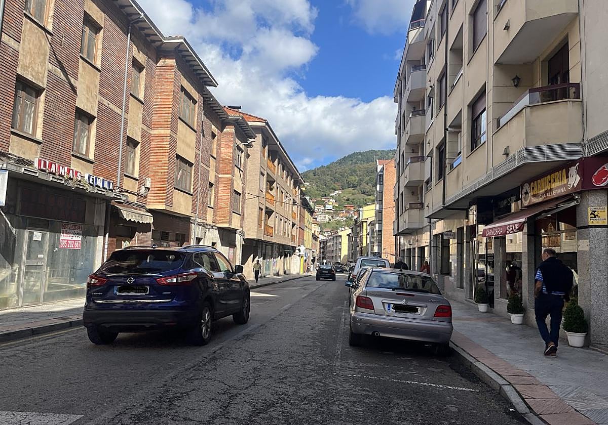 La travesía de Moreda, en su estado actual con doble sentido.