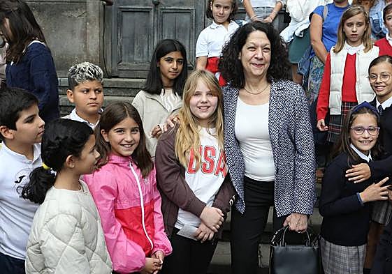 Bassler y Greenberg animan a los jóvenes investigadores asturianos