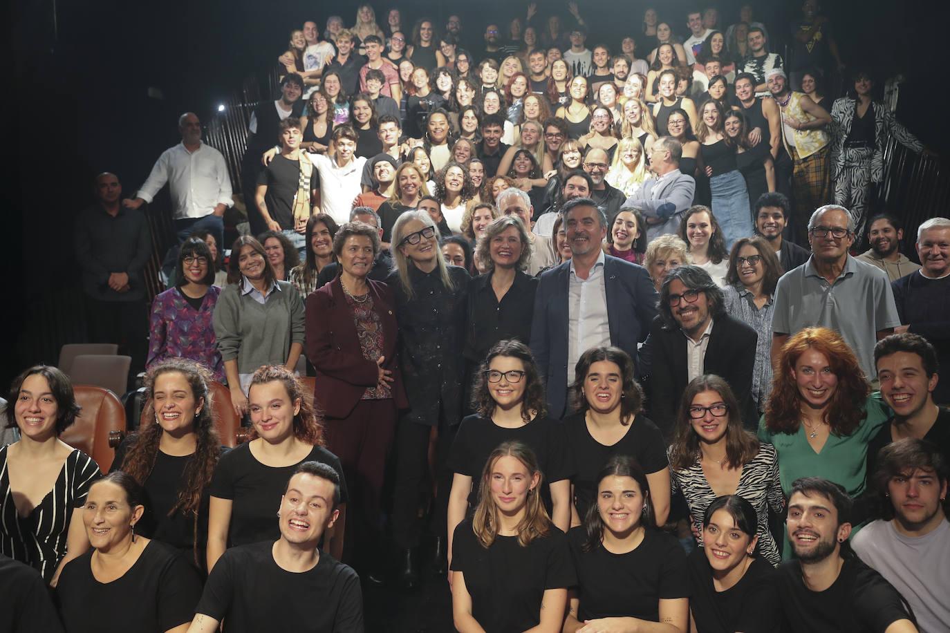 Emociones a flor de piel en el encuentro de Meryl Streep con alumnos de Arte Dramático