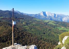 Cima de Peña Salón mirando hacia el Tiatordos