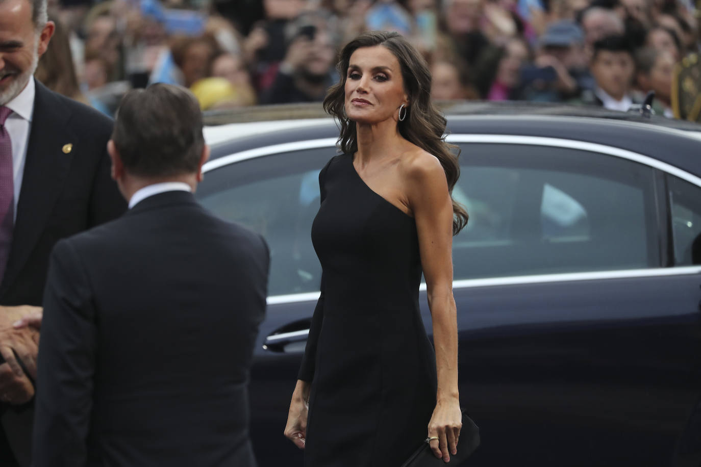 Los estilismos de la Reina Letizia, de Leonor y de Sofía en los Premios Princesa de Asturias