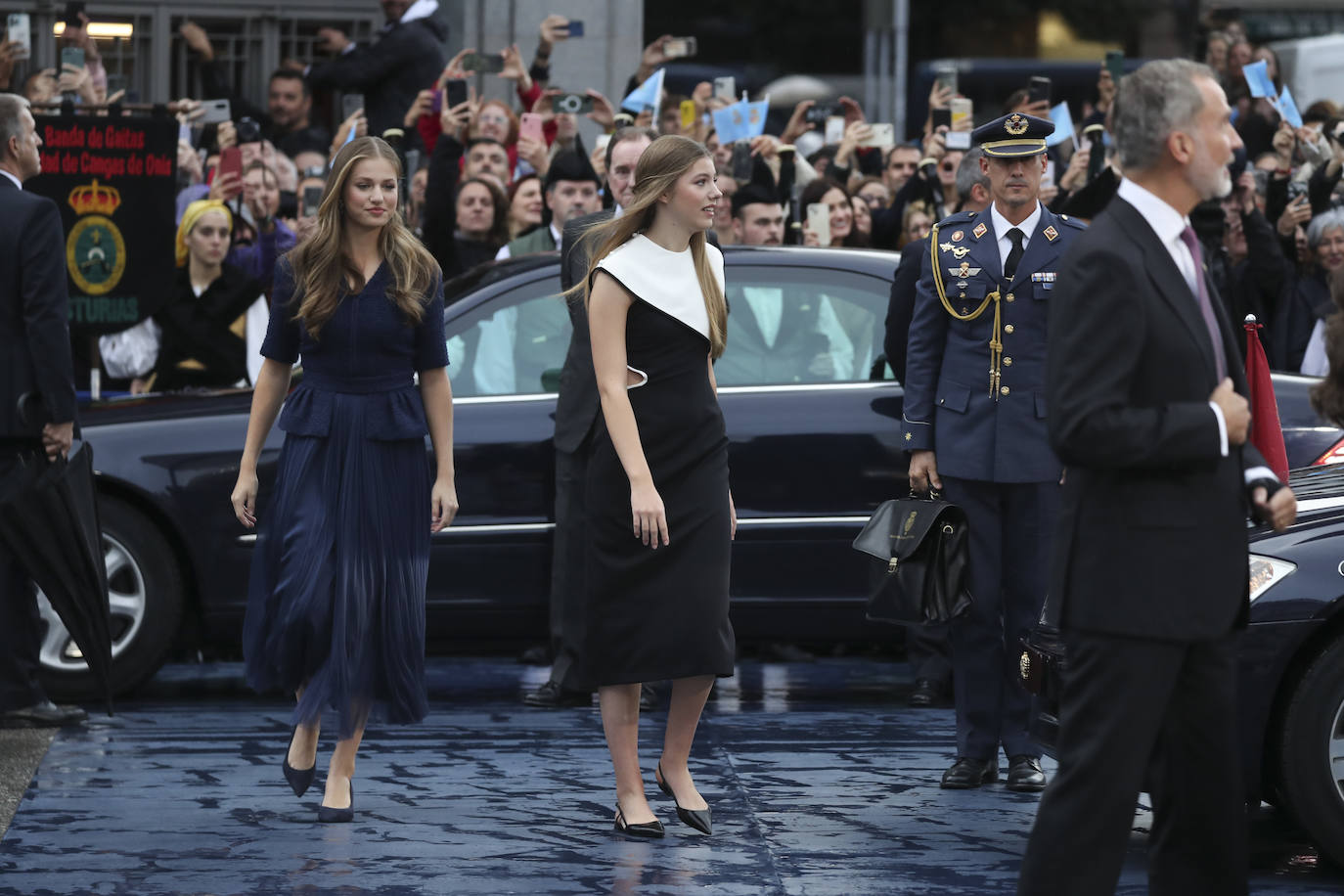 Los estilismos de la Reina Letizia, de Leonor y de Sofía en los Premios Princesa de Asturias