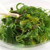 Alga wakame: el superalimento que te ayuda a perder peso y protege el medio ambiente